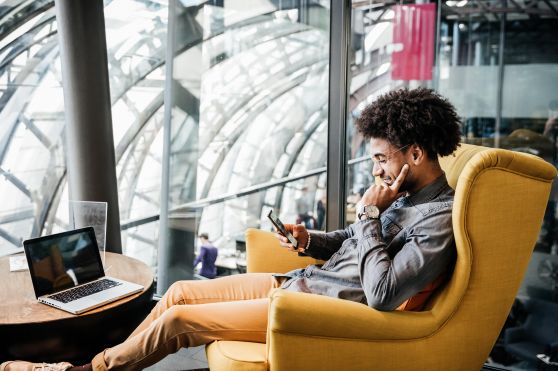 ケーススタディ：Mobile Vikingsの3つのNVバンド向けのMVNOトランスフォーメーションとBSSオーバーホール